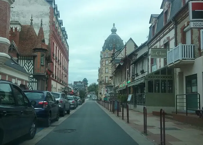 Proche Avec Jardin Ensoleille شقة أولغات